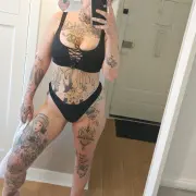 curvywomen26 live webcam
