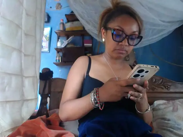 goddessmira Live Webcam Profil