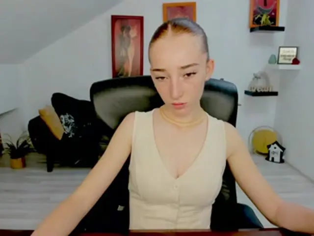 JudithBliss live webcam