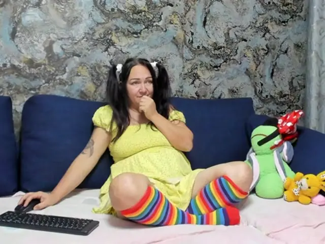 yolly84 Live Webcam Profil